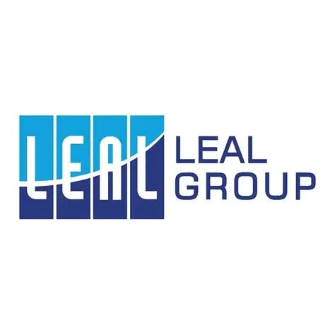 Blaues Firmenlogo der Leal Group mit blau-weißem Emblem und klarem Schriftzug.