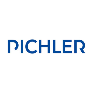 Blauer Schriftzug mit dem Namen Pichler auf rein weißem Hintergrund.