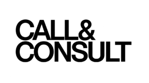 Der fettgedruckte schwarze Schriftzug Call & Consult auf weißem Hintergrund.